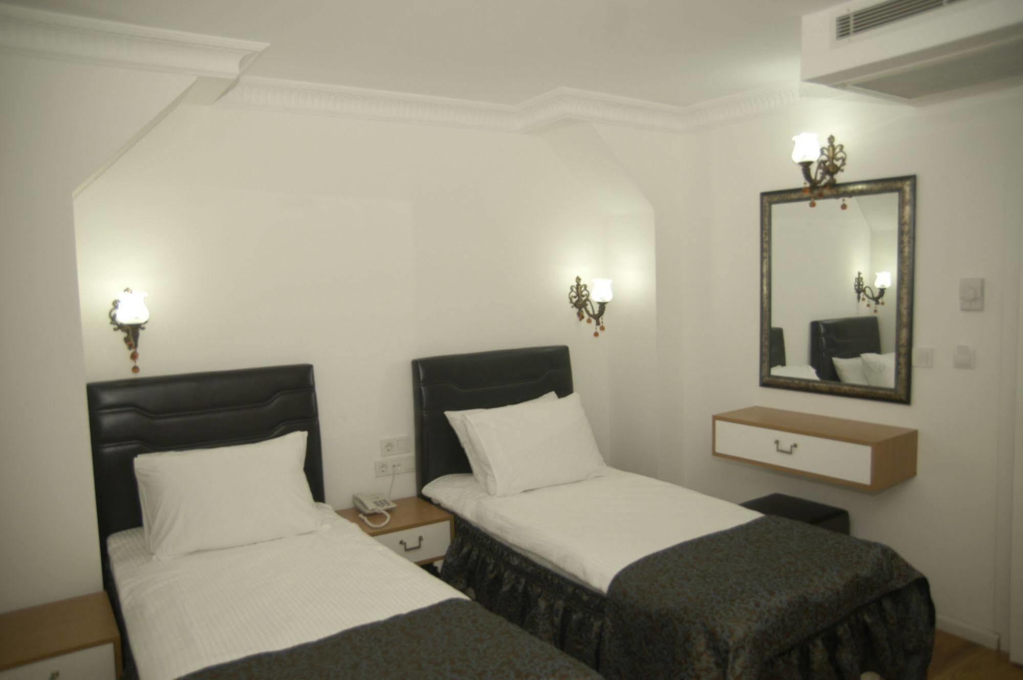 Jakaranda Hotel Istanbul Eksteriør bilde