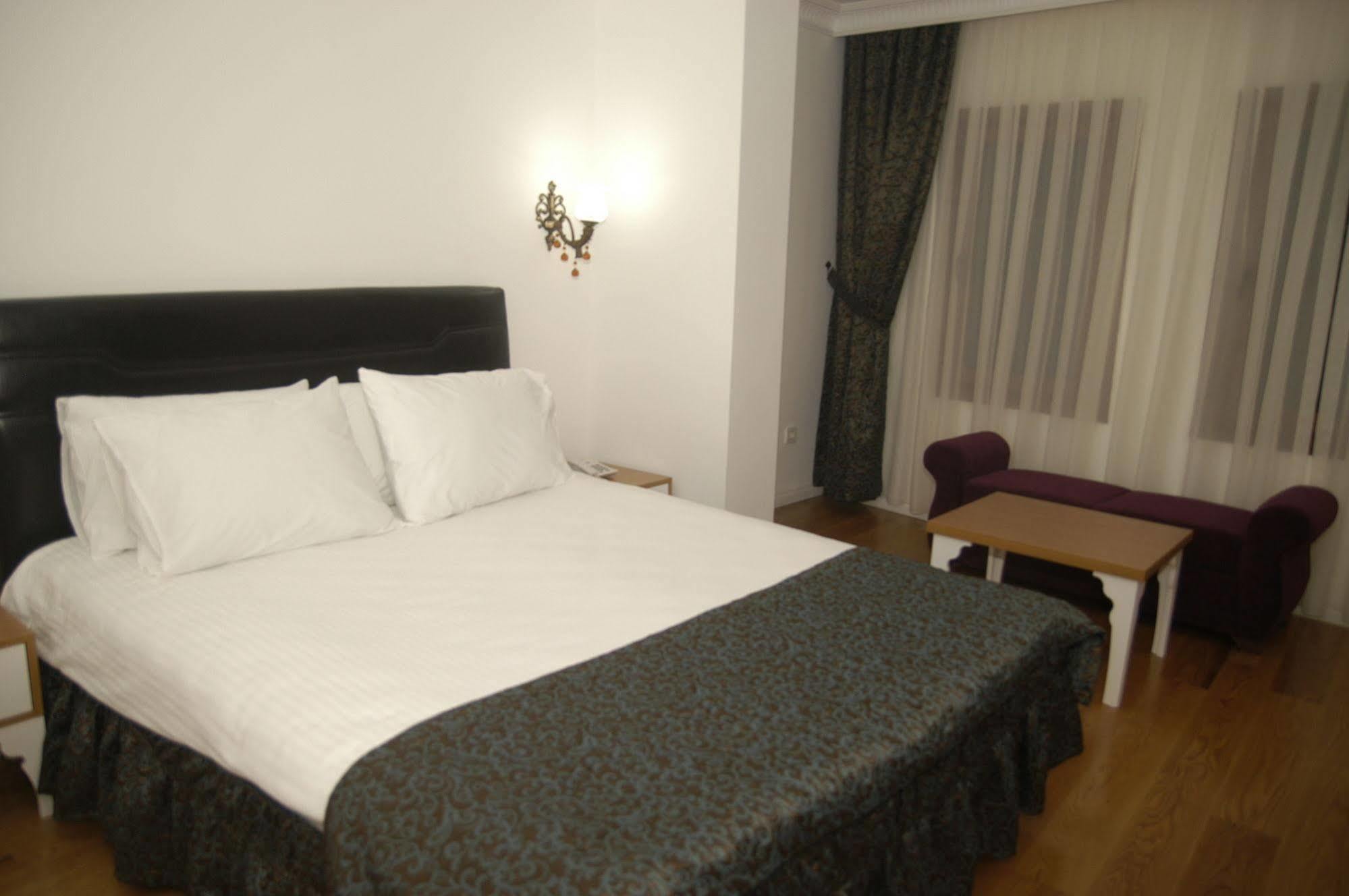 Jakaranda Hotel Istanbul Eksteriør bilde